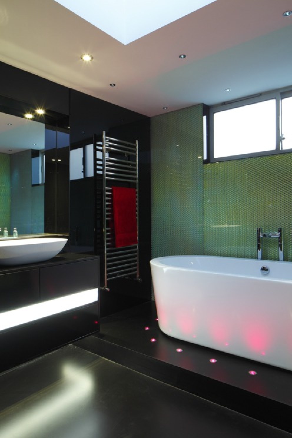 Kensington Project | Bachelor Pad Bathroom | Interior Designers